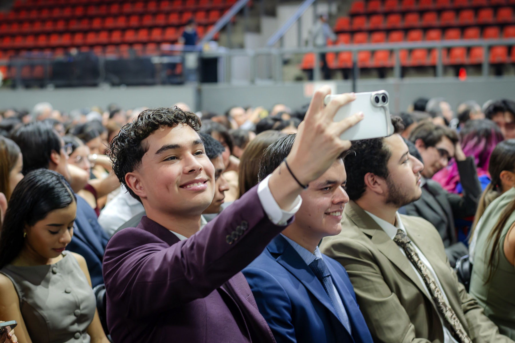 4 / 88 - Premios Lux et Veritas: Galería 4 / 88 - Premios Lux et Veritas: Galería