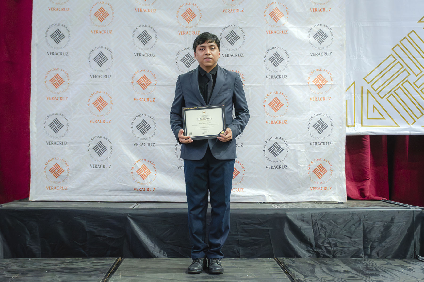 17 / 88 - Premios Lux et Veritas: Galería 17 / 88 - Premios Lux et Veritas: Galería