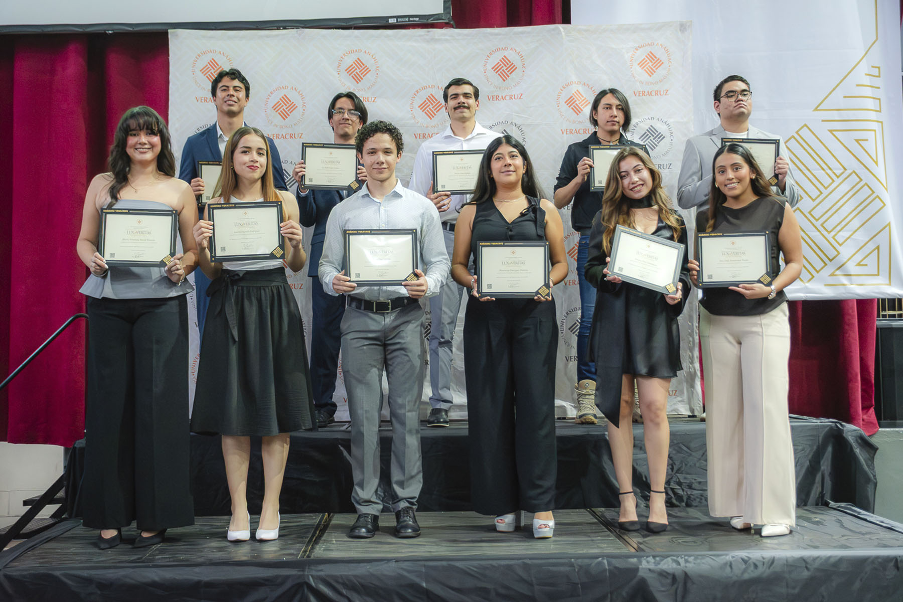 19 / 88 - Premios Lux et Veritas: Galería 19 / 88 - Premios Lux et Veritas: Galería