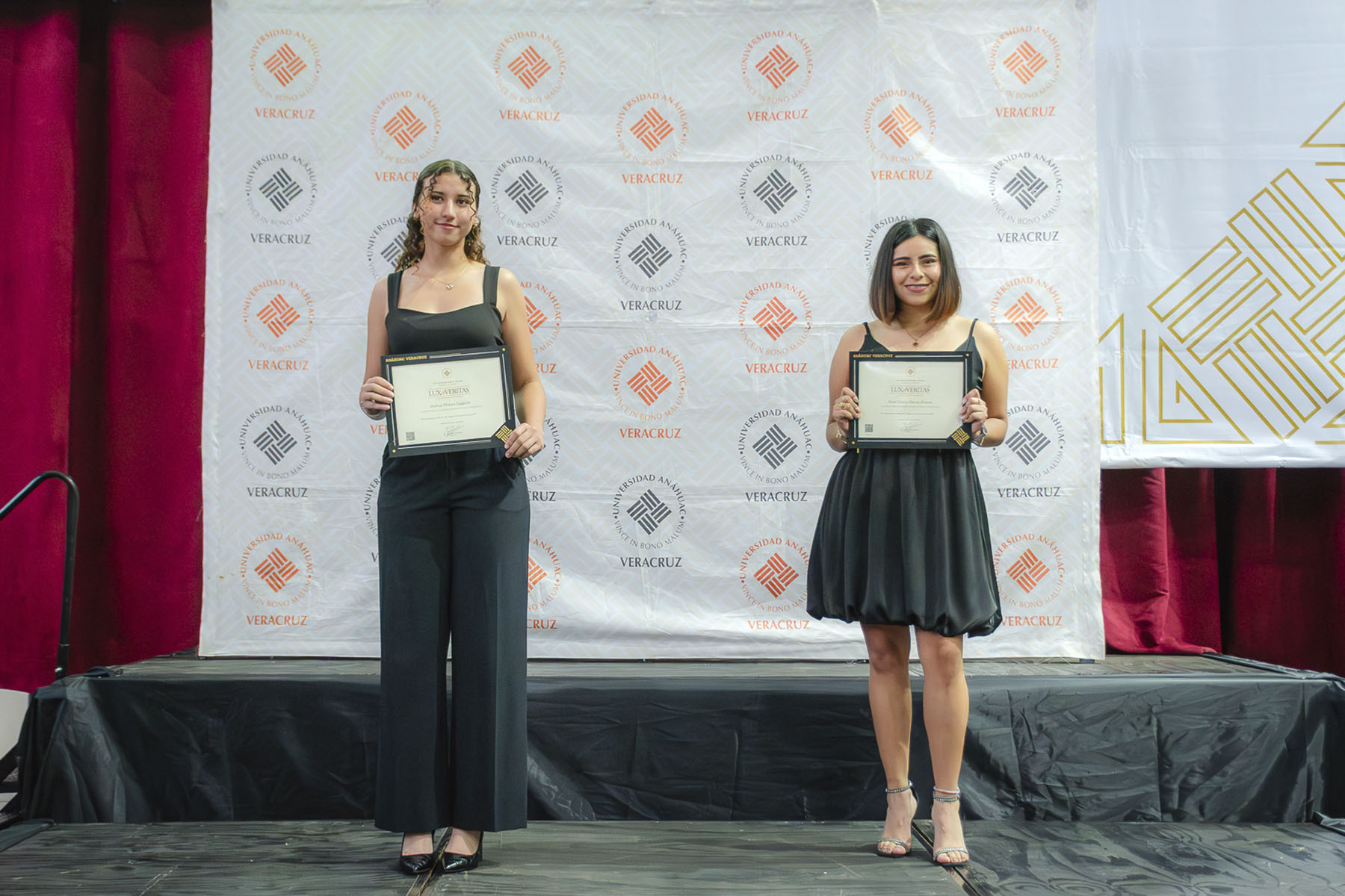 20 / 88 - Premios Lux et Veritas: Galería 20 / 88 - Premios Lux et Veritas: Galería