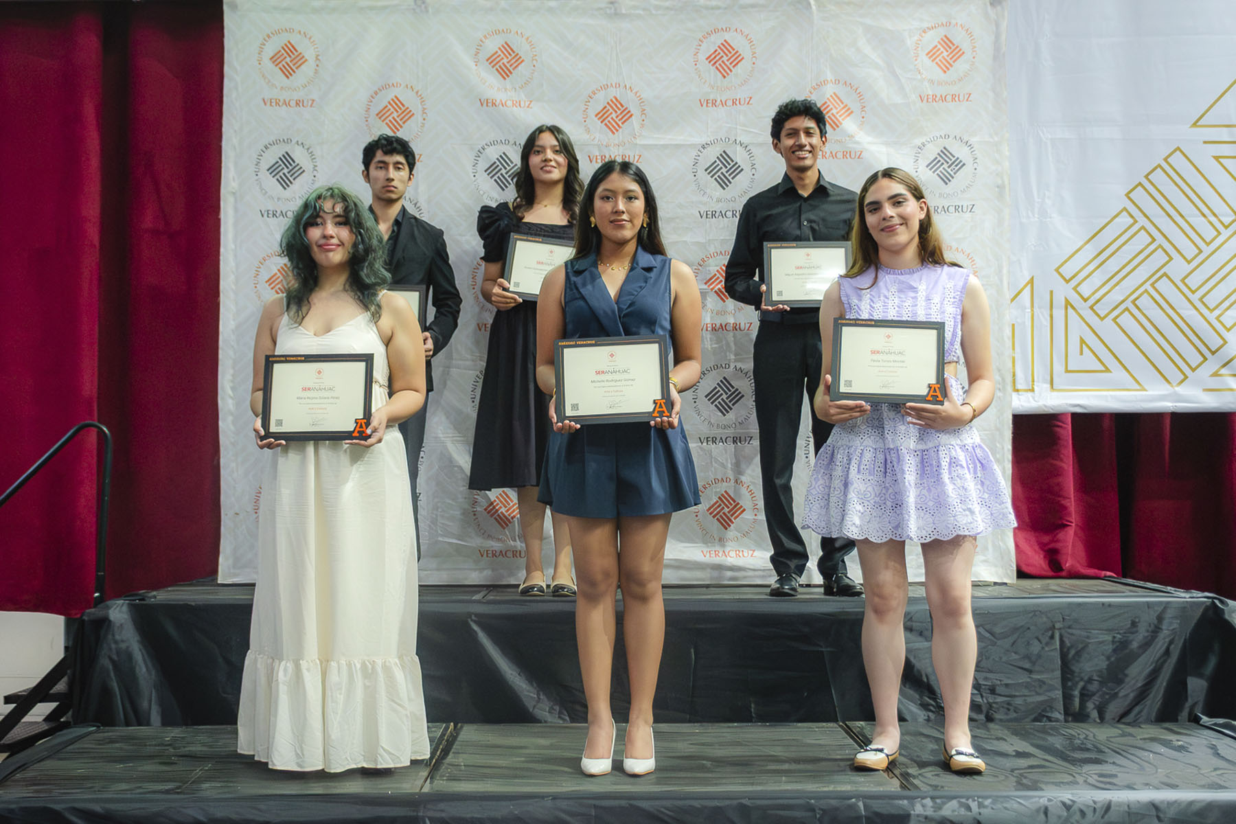 34 / 88 - Premios Lux et Veritas: Galería 34 / 88 - Premios Lux et Veritas: Galería