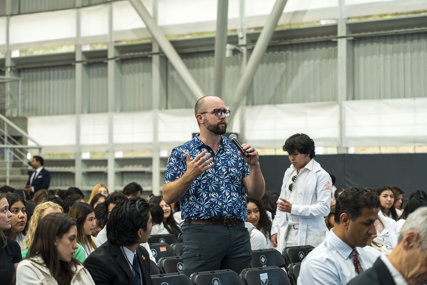 56 / 135 - Día Dos 56 / 135 - Día Dos