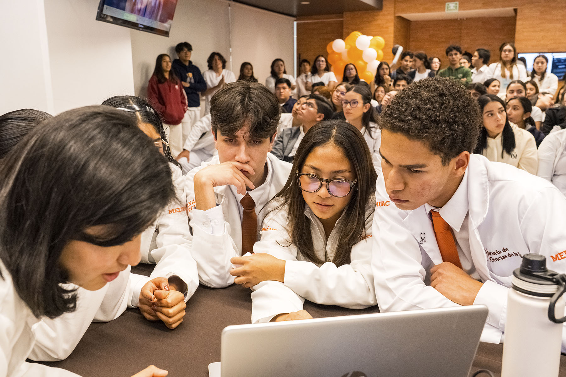 81 / 135 - Día Dos 81 / 135 - Día Dos