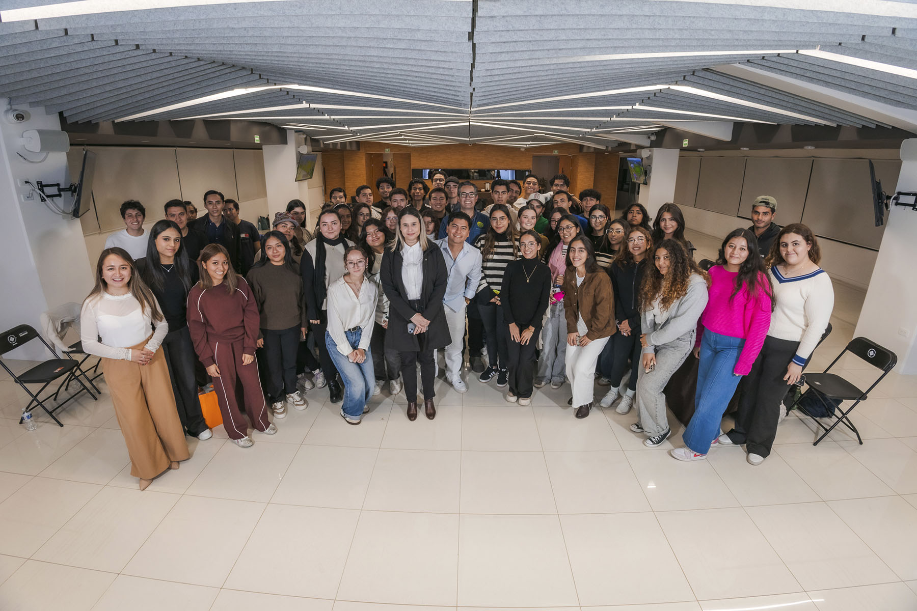 3 / 3 - Sexta Edición de la Charla: Café con un Empresario 3 / 3 - Sexta Edición de la Charla: Café con un Empresario