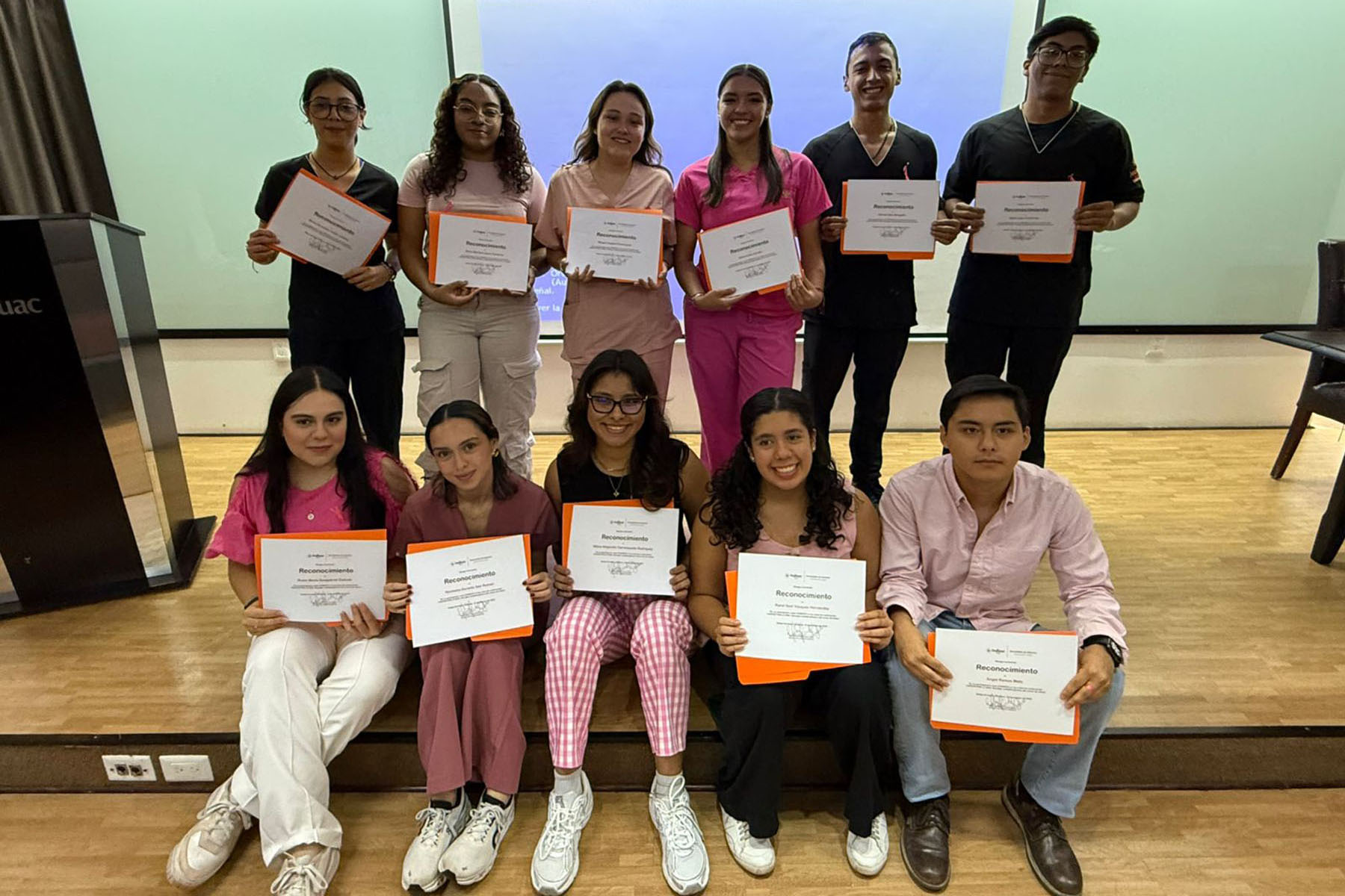 8 / 8 - Día Mundial Contra el Cáncer de Mama 8 / 8 - Día Mundial Contra el Cáncer de Mama