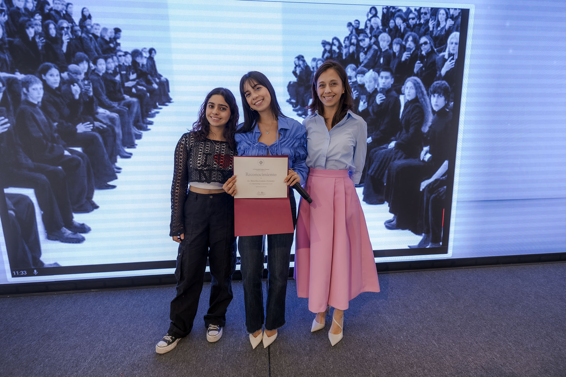 19 / 20 - Día del Diseñador de Moda 19 / 20 - Día del Diseñador de Moda