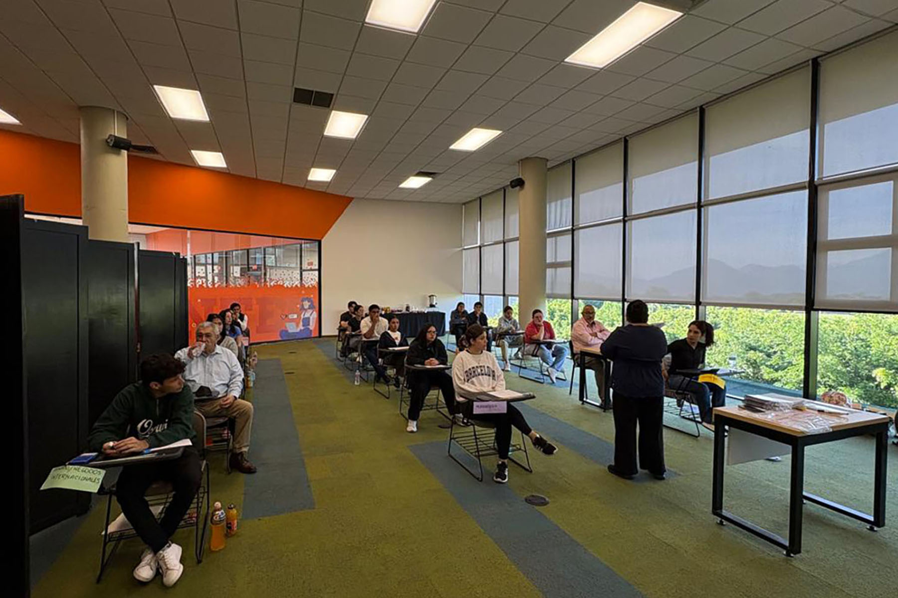 2 / 3 - Generación de Egresados Logra Resultados Destacados en el EGEL 2 / 3 - Generación de Egresados Logra Resultados Destacados en el EGEL