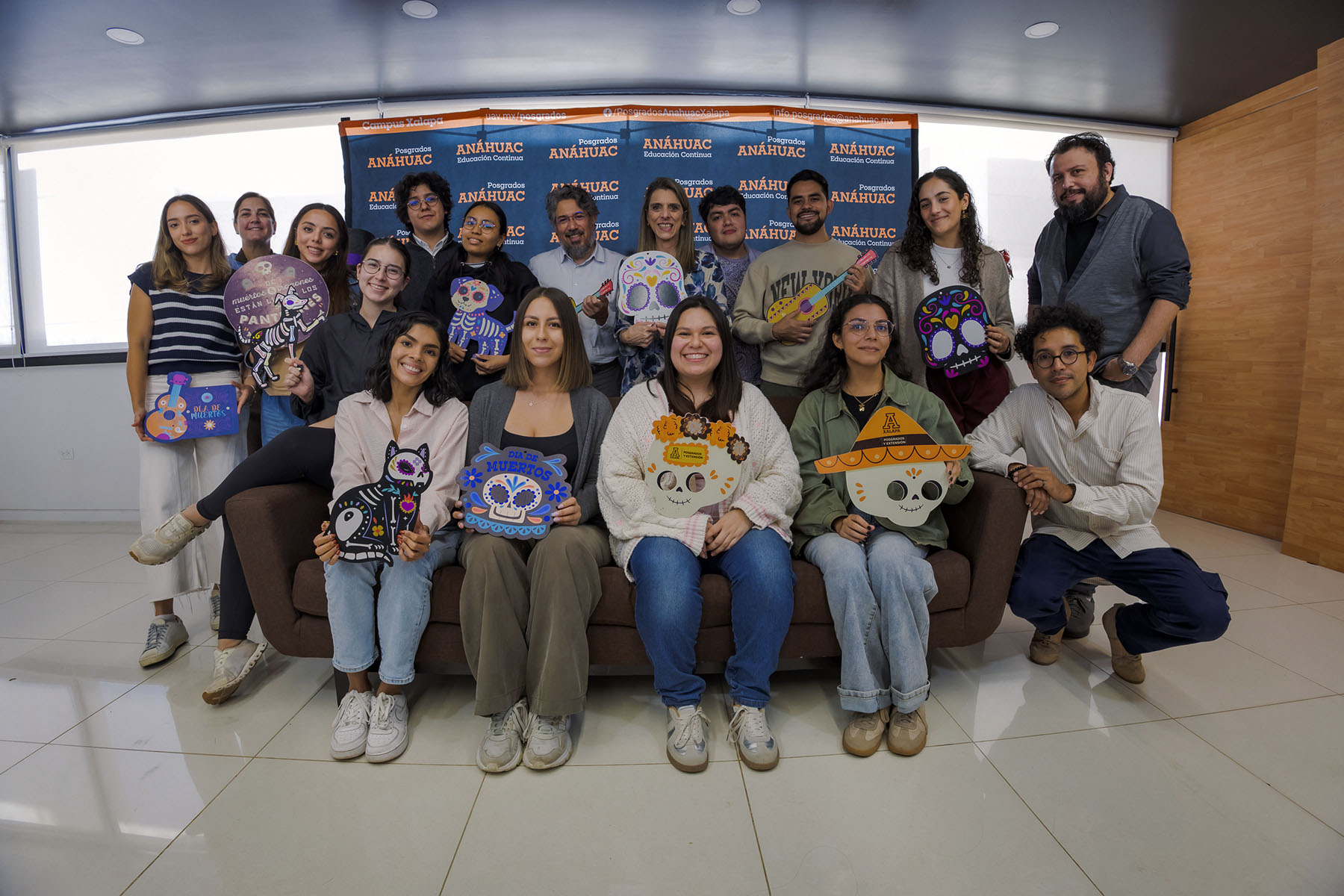 38 / 50 - Festín de Día de muertos Posgrados 38 / 50 - Festín de Día de muertos Posgrados