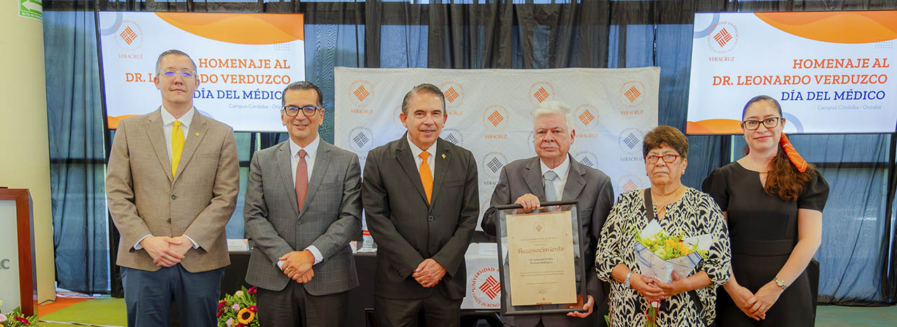 Homenaje al Dr. Leonardo Verduzco Rodríguez en el Marco del Día del Médico