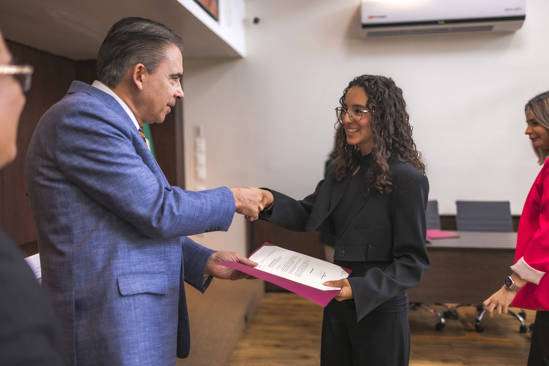 12 / 52 - Nombramiento de Alumnos Consejeros Consultivos Académicos 2025-2026 12 / 52 - Nombramiento de Alumnos Consejeros Consultivos Académicos 2025-2026