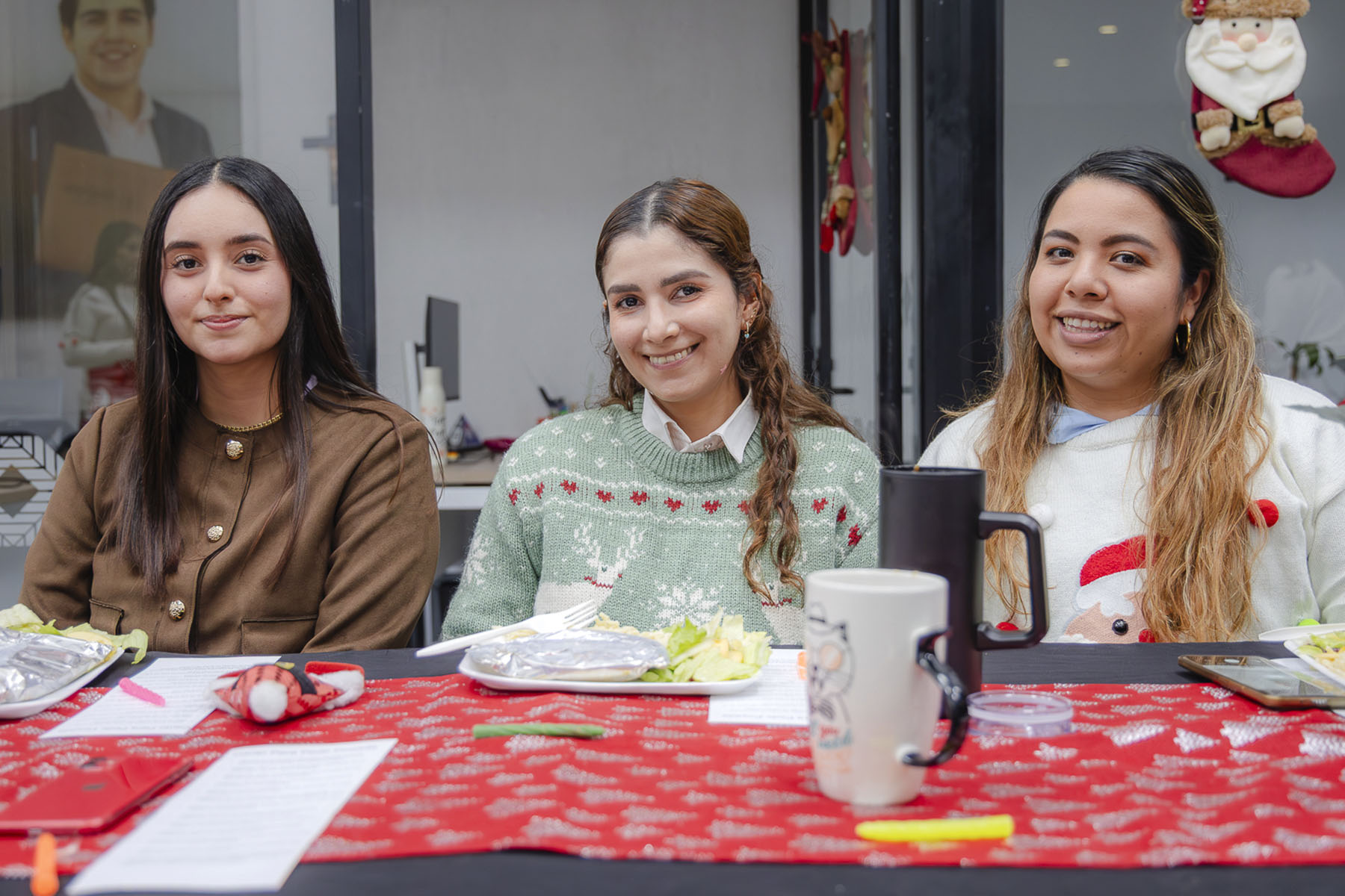 12 / 32 - Christmas Break de Posgrados 12 / 32 - Christmas Break de Posgrados