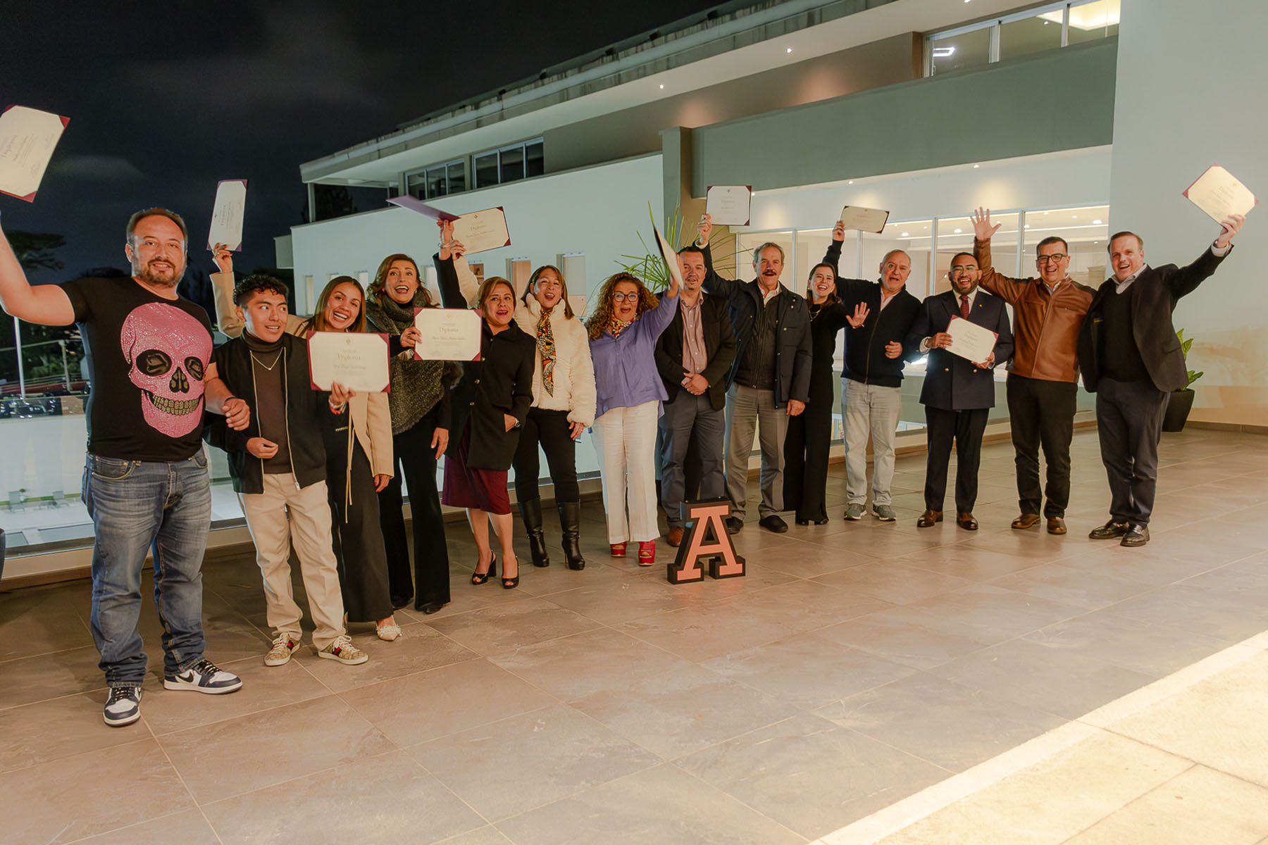 20 / 32 - Clausura del Curso en Cultura y Cata de Vinos Franceses 20 / 32 - Clausura del Curso en Cultura y Cata de Vinos Franceses