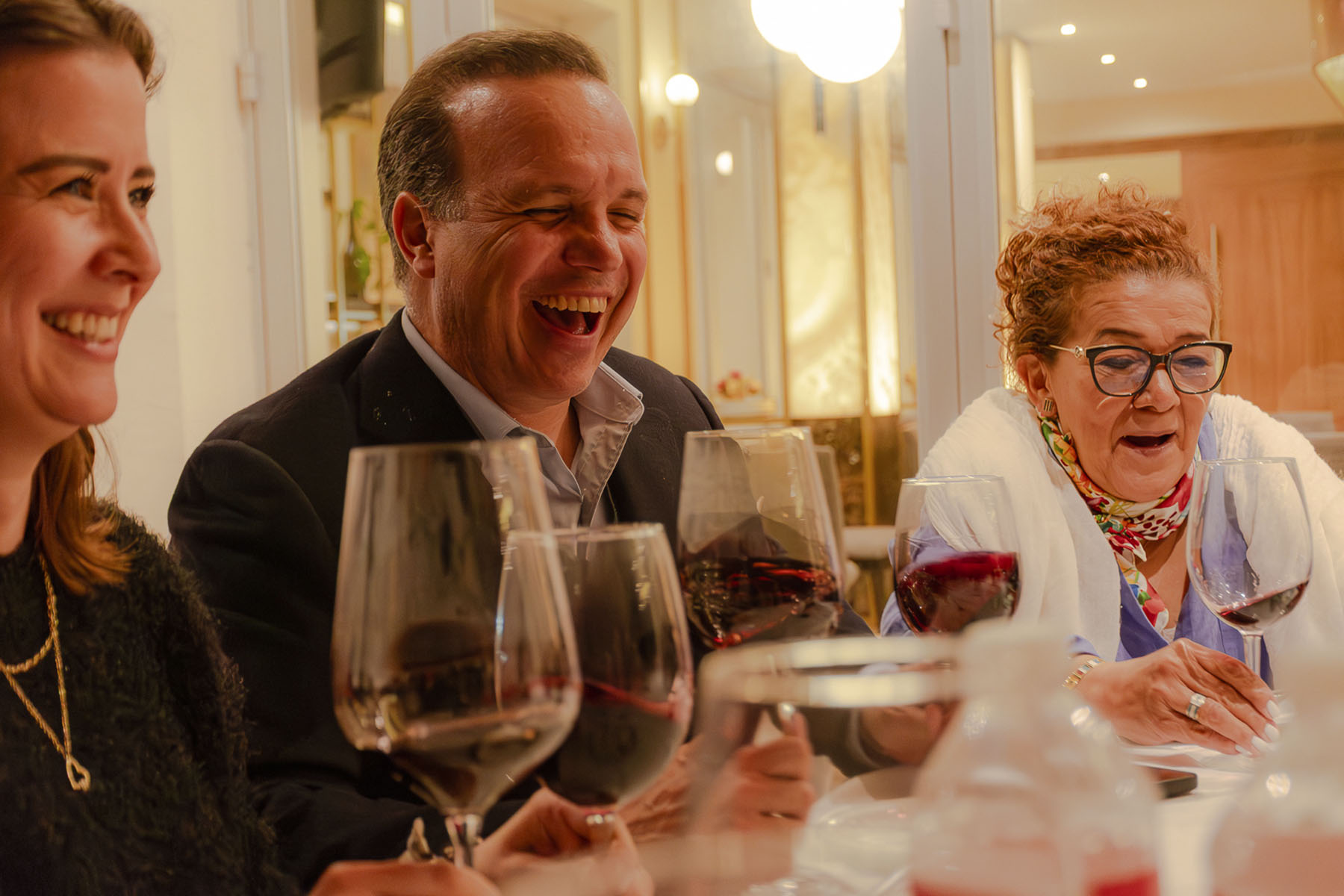 27 / 32 - Clausura del Curso en Cultura y Cata de Vinos Franceses 27 / 32 - Clausura del Curso en Cultura y Cata de Vinos Franceses