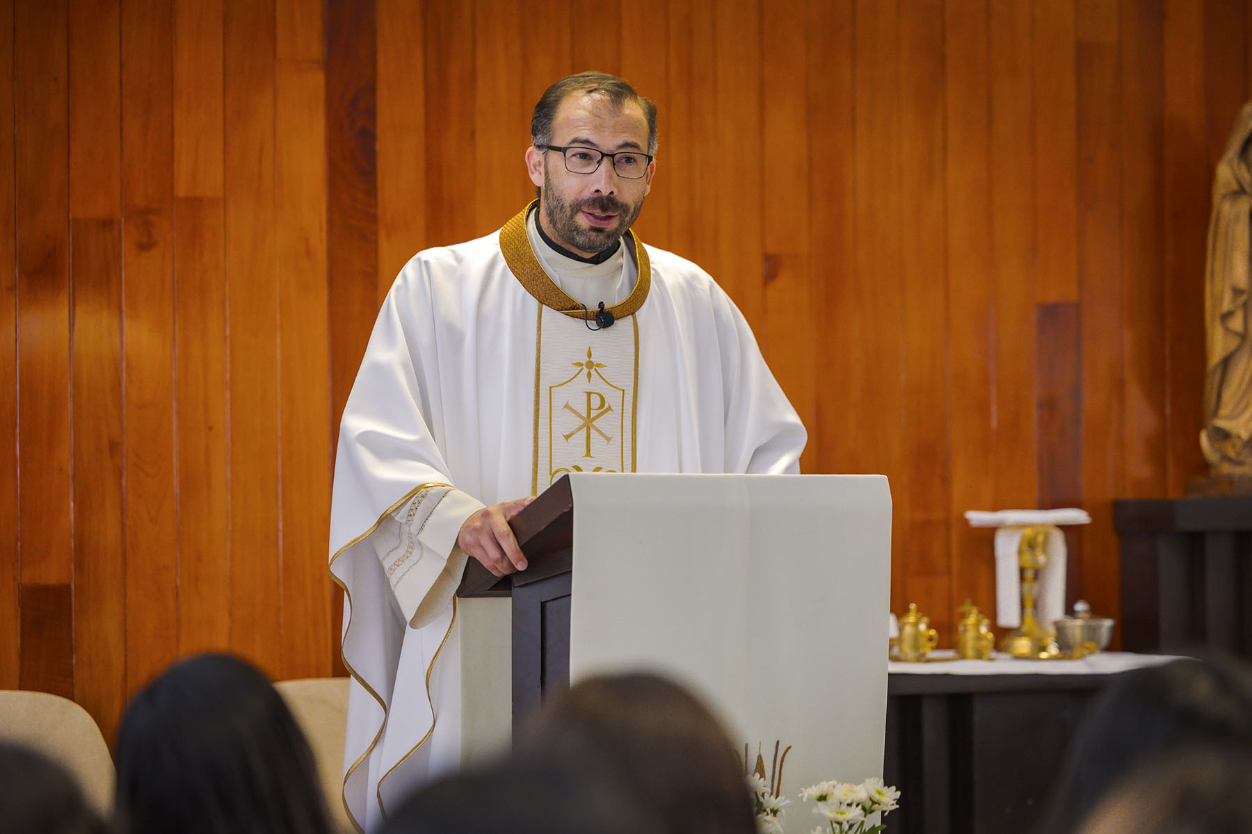 4 / 25 - La Escuela de Medicina Celebra 10 Años de Excelencia, Vocación y Liderazgo de Acción 4 / 25 - La Escuela de Medicina Celebra 10 Años de Excelencia, Vocación y Liderazgo de Acción
