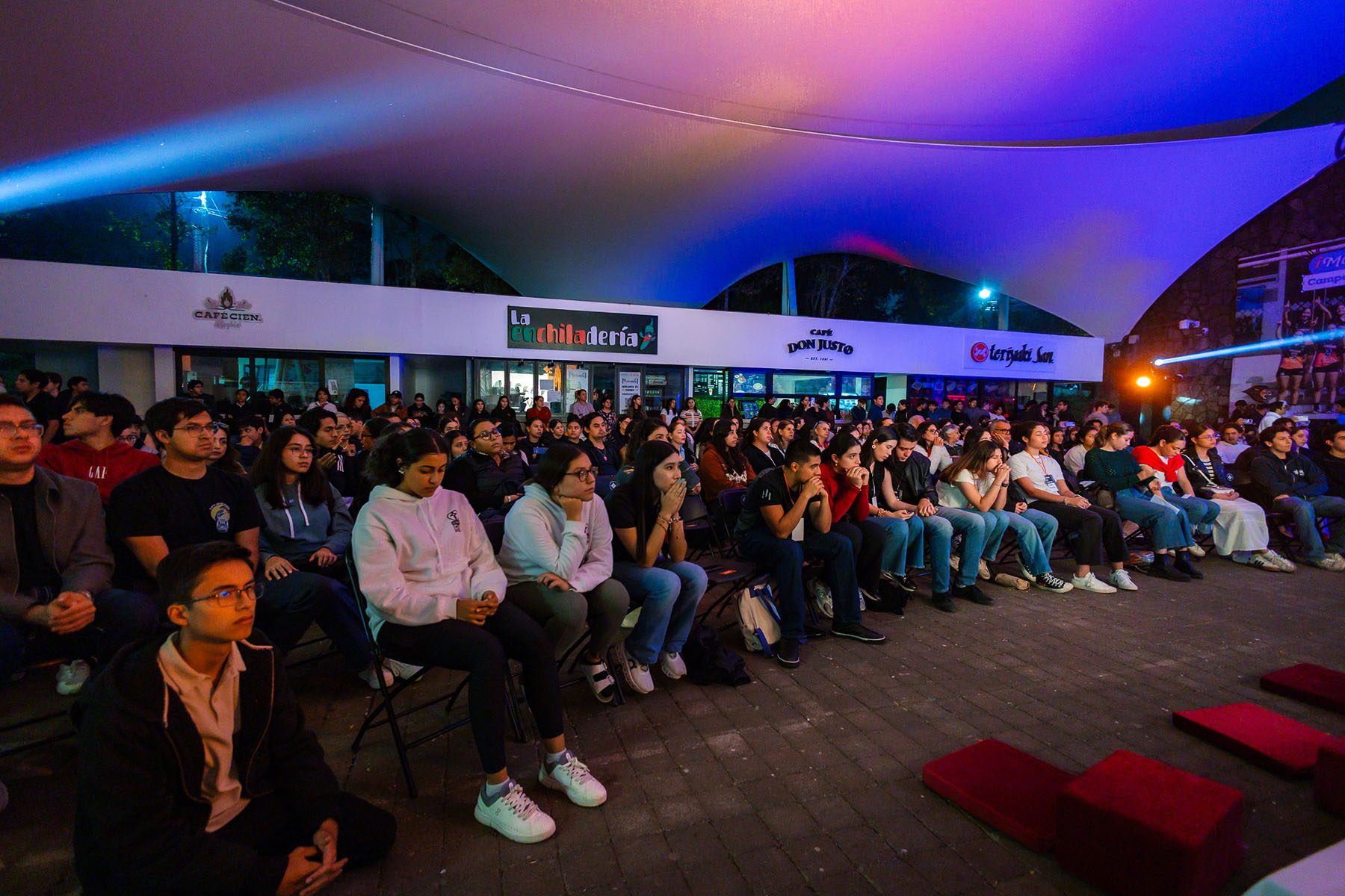 12 / 30 - Faith Fest: una Experiencia de Fe, Alegría y Formación Integral 12 / 30 - Faith Fest: una Experiencia de Fe, Alegría y Formación Integral