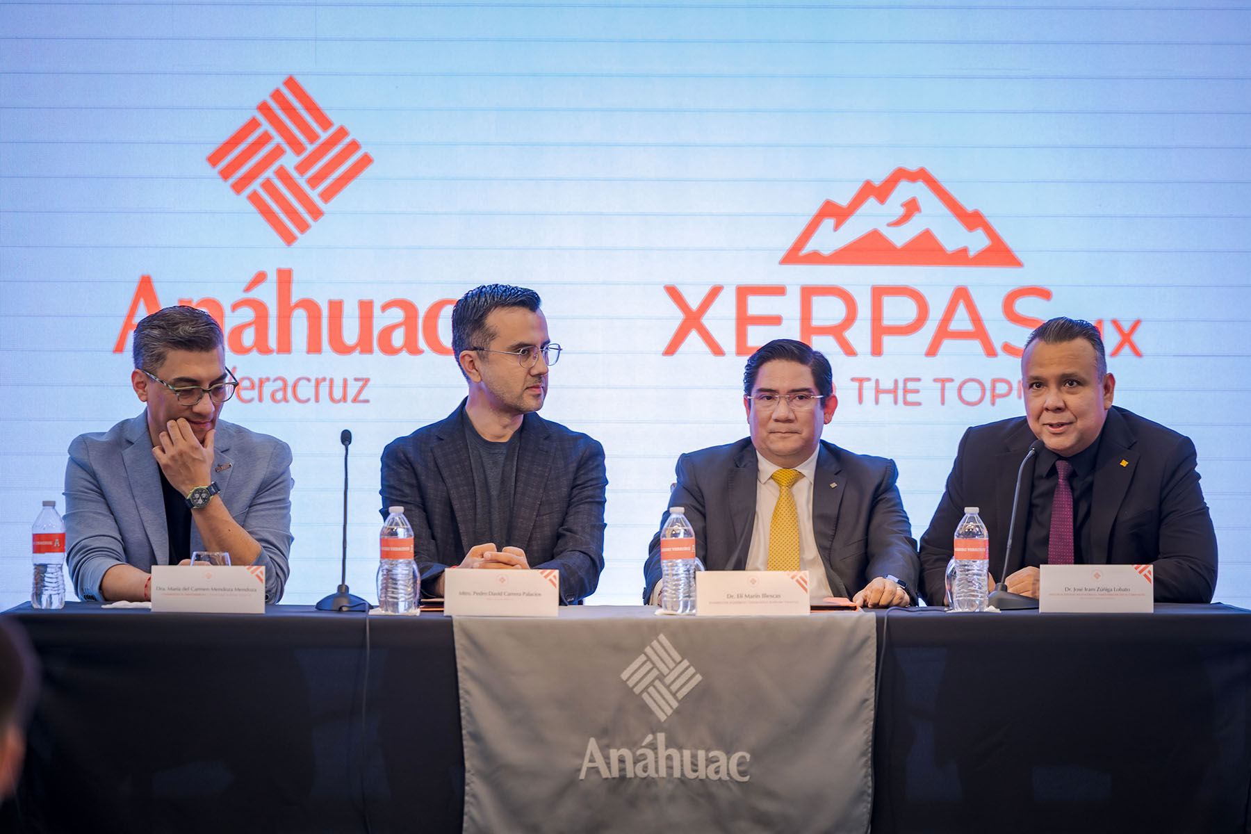 1 / 15 - Firma de Convenio de Colaboración con Xerpas MX 1 / 15 - Firma de Convenio de Colaboración con Xerpas MX