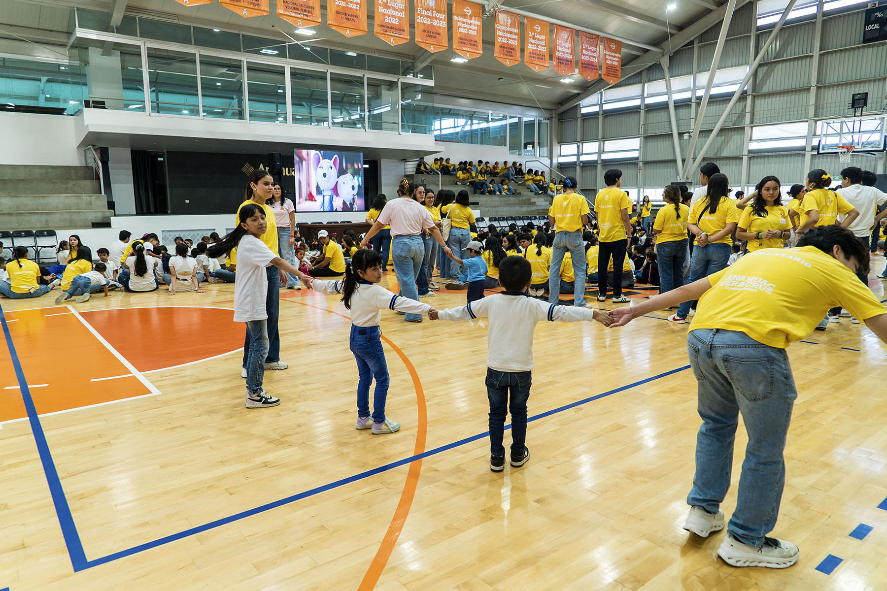 6 / 40 - Macroposada Soñar Despierto 2025: Llenos de Esperanza, Servicio y Alegría 6 / 40 - Macroposada Soñar Despierto 2025: Llenos de Esperanza, Servicio y Alegría