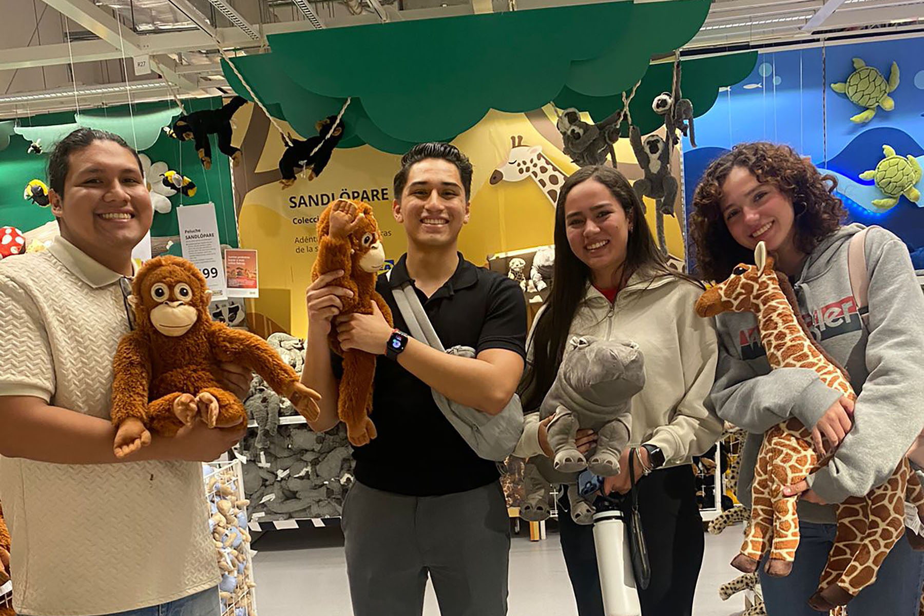 3 / 6 - Visita Académica a IKEA Puebla 3 / 6 - Visita Académica a IKEA Puebla