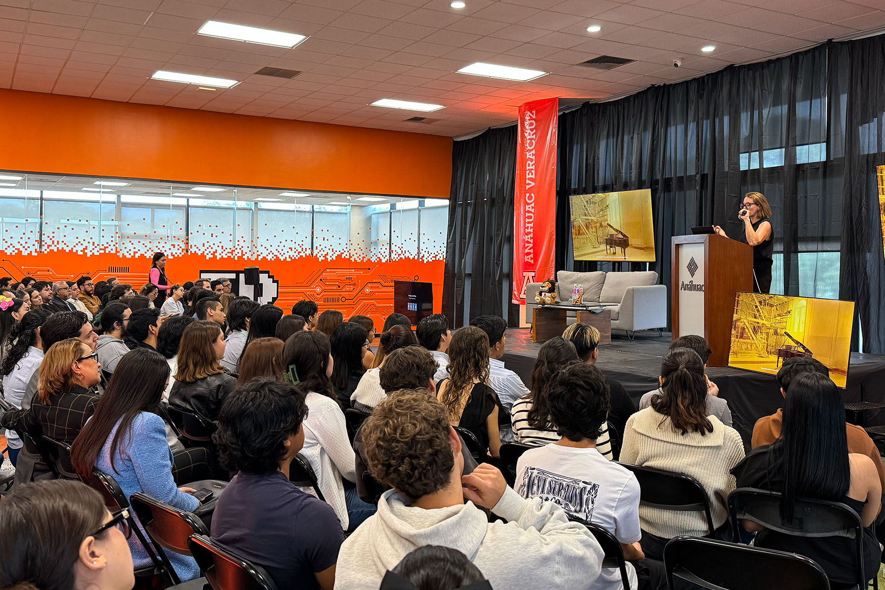 3 / 14 - La Arquitectura como Agente de Transformación: Tatiana Bilbao Comparte su Visión 3 / 14 - La Arquitectura como Agente de Transformación: Tatiana Bilbao Comparte su Visión