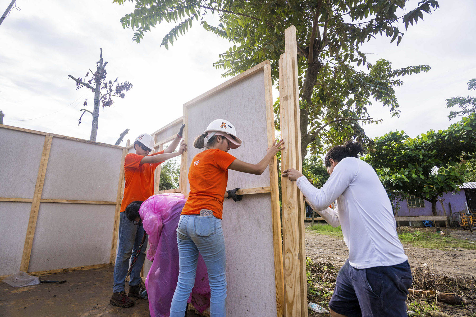 28 / 50 - ASUA Reconstruye 28 / 50 - ASUA Reconstruye