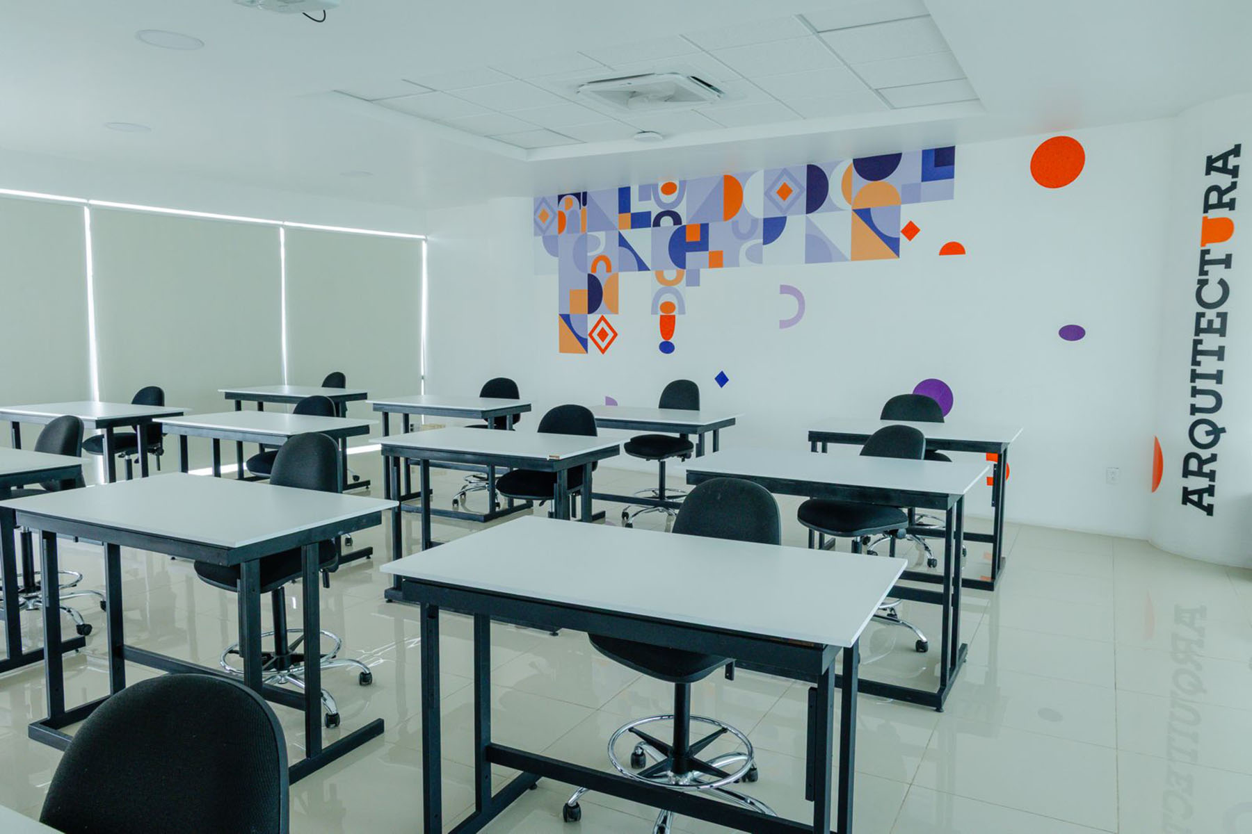 4 / 5 - Centro de Creatividad Aplicada 4 / 5 - Centro de Creatividad Aplicada