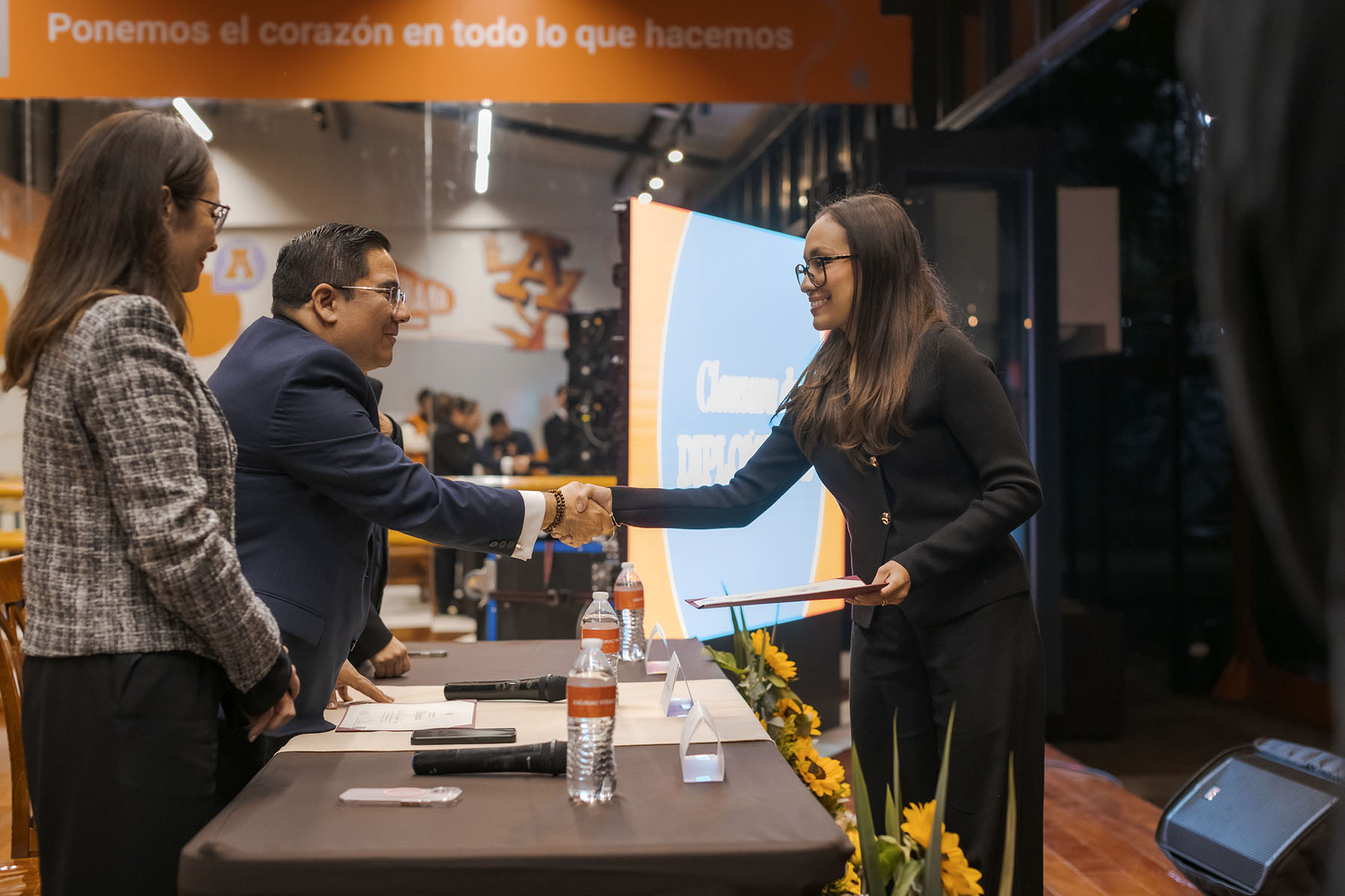 17 / 47 - Clausura de Diplomados 17 / 47 - Clausura de Diplomados