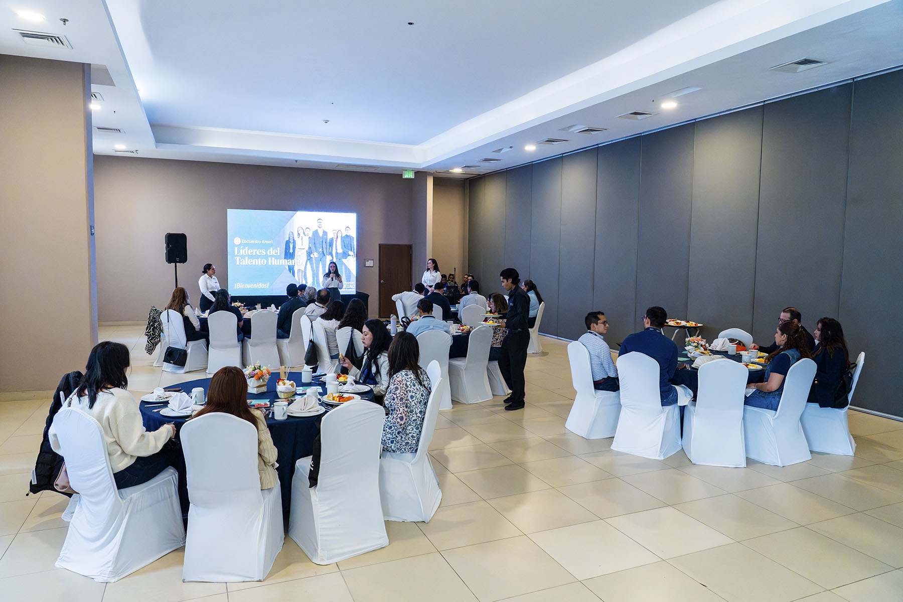 15 / 45 - Encuentro de Líderes del Talento Humano Veracruz 15 / 45 - Encuentro de Líderes del Talento Humano Veracruz