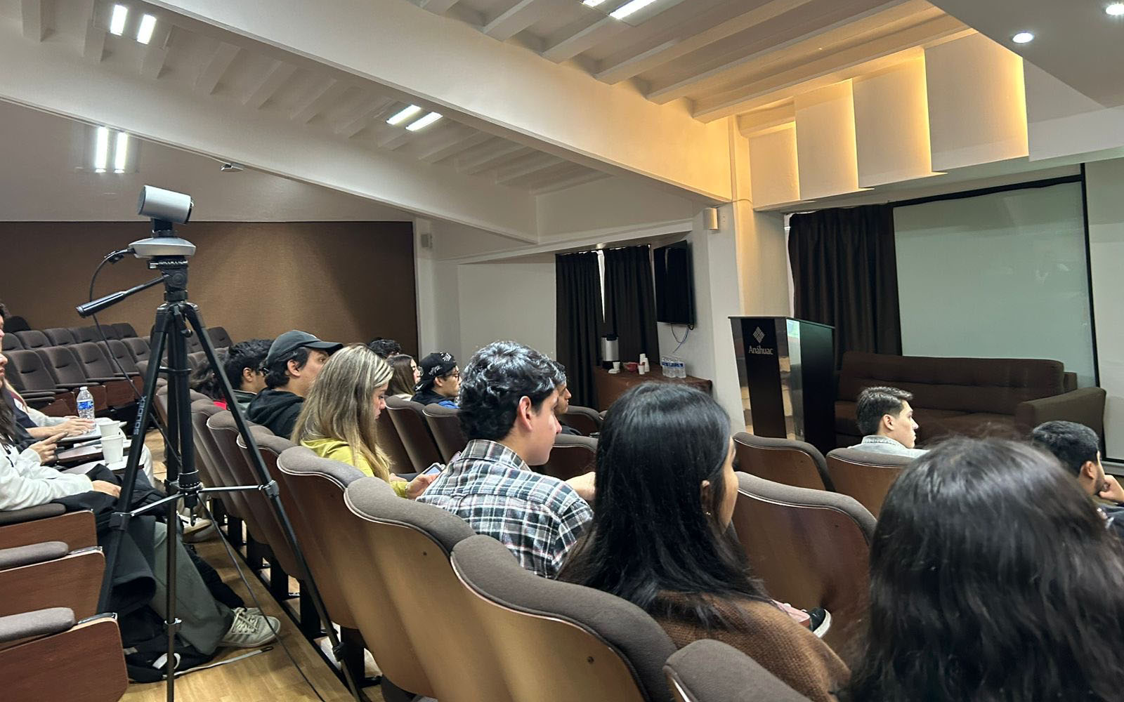 3 / 7 - Conferencia: Un Acercamiento al Colegio Nacional de Actuarios y al Quehacer Profesional 3 / 7 - Conferencia: Un Acercamiento al Colegio Nacional de Actuarios y al Quehacer Profesional