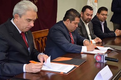 Firma de convenio con Grupo Avanradio