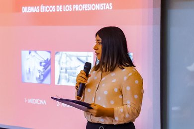 Alumnos de Derecho Presentan el Foro Ética Profesional del Abogado