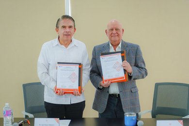 Firma de Convenio con el Sanatorio Escudero