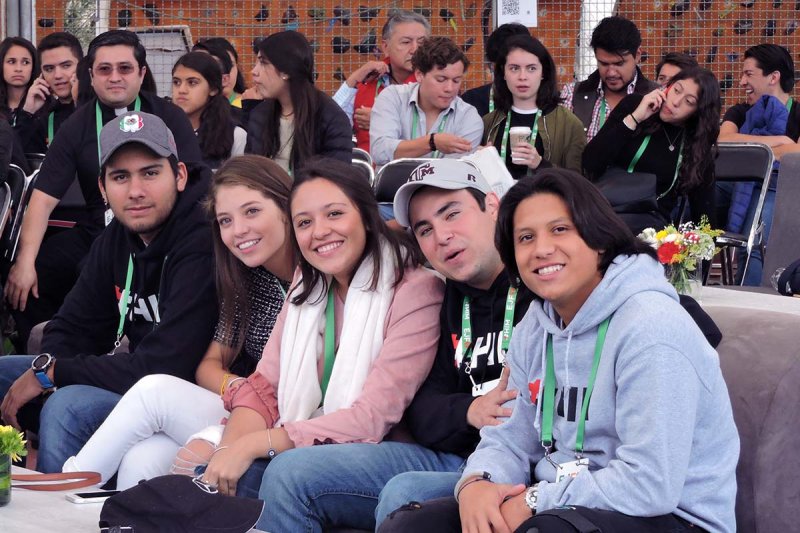 Alumnos del Bachillerato Anáhuac y de la Universidad Anáhuac Xalapa. 2 / 6 - Alumnos del Bachillerato Anáhuac y de la Universidad Anáhuac Xalapa.